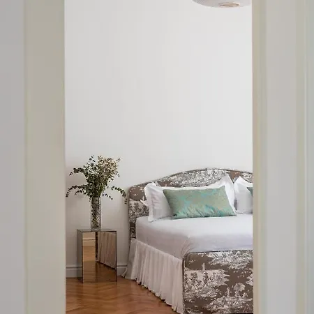 Apartman 22suitedreamer